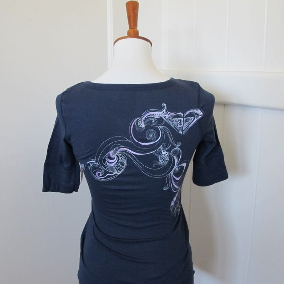 Roxy  | Whimsical "In Like Flyn" Printed Half Sleeve Top - Picture 2 of 7